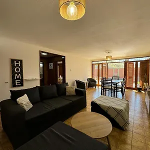 Encanto Mendocino: Espaciosa Casa En Juan B Justo , Mendoza Argentina